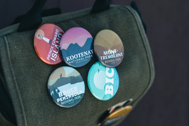 badges with logos